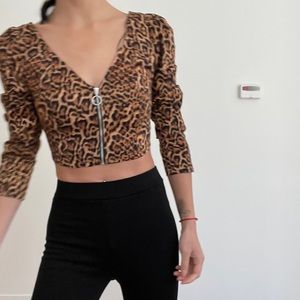 Zara leopard print crop top statement sleeve xs